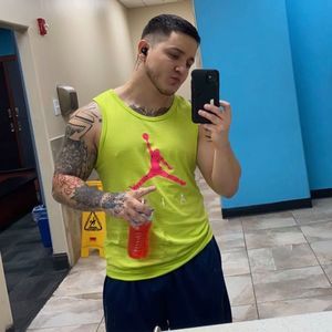 Meet your Posher, Henry